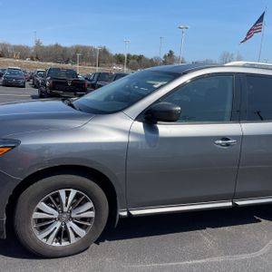 NISSAN PATHFINDER S - 2