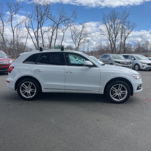 AUDI Q5 2.0T PREMIUM - 10