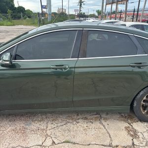 FORD FUSION SE - 4