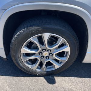 2020 Chevrolet TRAVERSE PREMIER — миниатюра 17