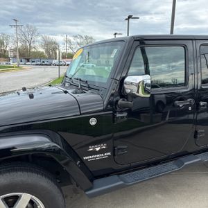 JEEP WRANGLER UNLIMITED SAHARA - 2