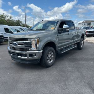 FORD F-350 SUPER DUTY LARIAT - 1