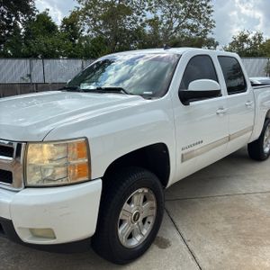 2010 Chevrolet SILVERADO 1500 LTZ photo 2