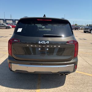 صورة 7 لـ 2025 KIA TELLURIDE S