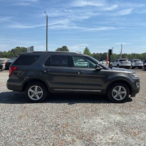 FORD EXPLORER XLT - 10