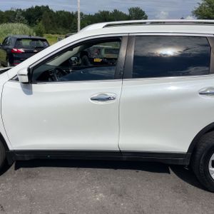 2016 Nissan ROGUE SV 照片 4