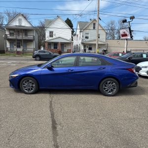 HYUNDAI ELANTRA SEL - 3