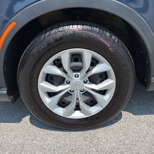 2025 Honda CR-V LX thumbnail 17