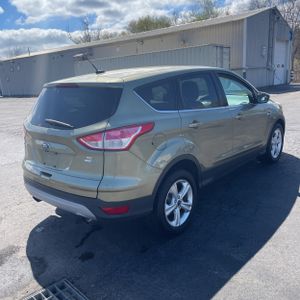 FORD ESCAPE SE - 8