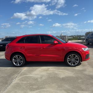 AUDI Q3 2.0T PREMIUM - 10