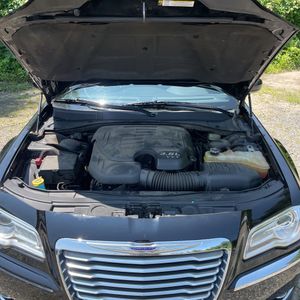 2013 Chrysler 300 MOTOWN — миниатюра 46