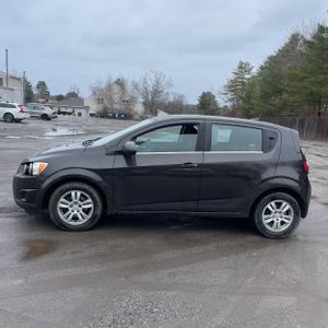 CHEVROLET SONIC LT AUTO - 3