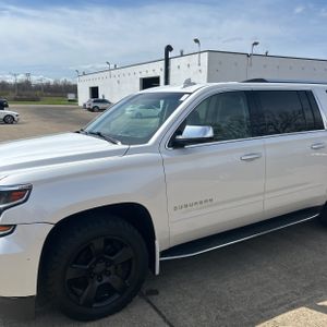 CHEVROLET SUBURBAN LTZ - 2