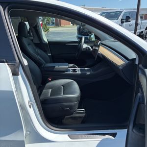 صورة مصغرة 32 لـ 2023 Tesla MODEL Y LONG RANGE