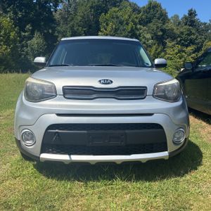 2018 KIA SOUL + 照片 11