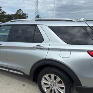 FORD EXPLORER LIMITED - 6