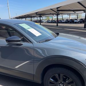 صورة 13 لـ 2024 Mazda CX-30 2.5 S CARBON EDITION