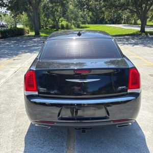 صورة 7 لـ 2020 Chrysler 300 LIMITED