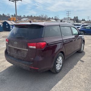 KIA SEDONA LX - 8