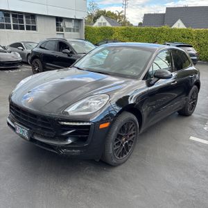 PORSCHE MACAN GTS - 1