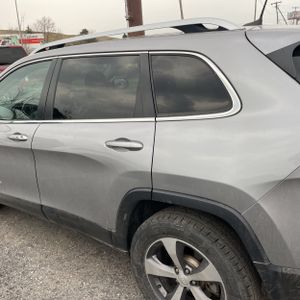 JEEP CHEROKEE LIMITED - 6