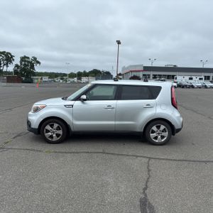 صورة 3 لـ 2017 KIA SOUL BASE