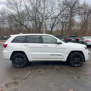 JEEP GRAND CHEROKEE ALTITUDE - 10