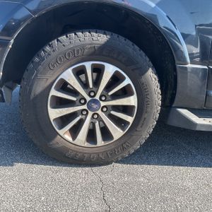 صورة مصغرة 17 لـ 2015 FORD EXPEDITION XLT