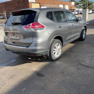 Nissan Rogue SV - 8