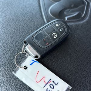 2016 RAM 1500 LARAMIE — миниатюра 49
