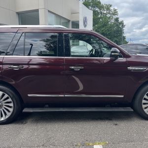 2019 Lincoln NAVIGATOR RESERVE — миниатюра 11