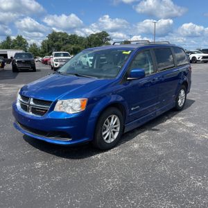 2013 Dodge GRAND CARAVAN SXT — фото 1