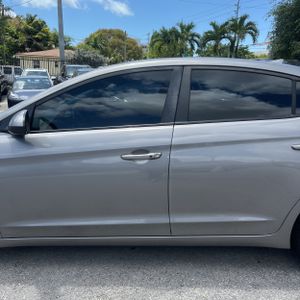 HYUNDAI ELANTRA VALUE EDITION - 4
