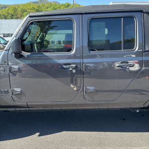 JEEP GLADIATOR SPORT - 4