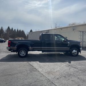 FORD F-350 SUPER DUTY LARIAT - 10
