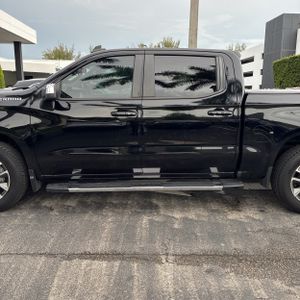 2024 Chevrolet SILVERADO 1500 LT 照片 4