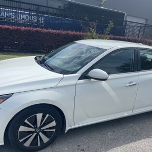 NISSAN ALTIMA 2.5 SV - 2