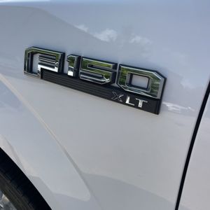 2019 FORD F-150 XLT — миниатюра 23