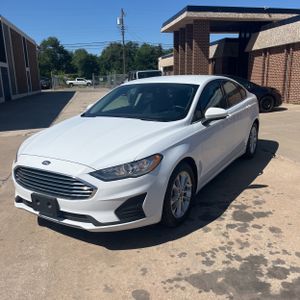 FORD FUSION SE - 1
