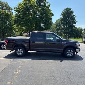 صورة 10 لـ 2018 FORD F-150 XLT