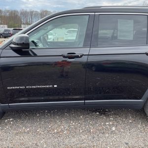 JEEP GRAND CHEROKEE L LAREDO - 4