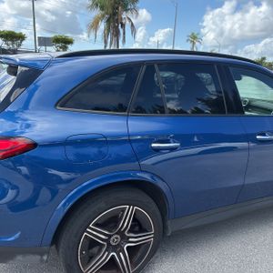 صورة 9 لـ 2025 Mercedes-BENZ GLC
