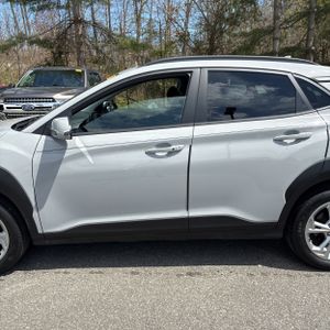 HYUNDAI KONA SEL - 4