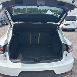 2019 Porsche MACAN BASE — миниатюра 43