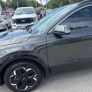 2023 KIA NIRO EV WIND photo 2
