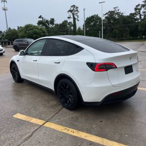TESLA MODEL Y LONG RANGE - 5