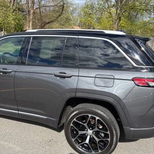 JEEP GRAND CHEROKEE SUMMIT RESERVE - 6