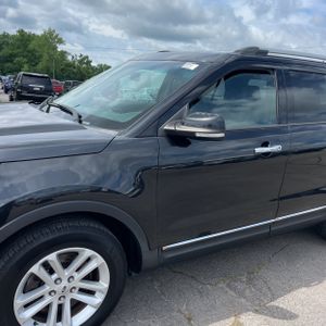 2015 FORD EXPLORER XLT 照片 2