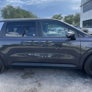 2025 KIA CARNIVAL LXS thumbnail 11