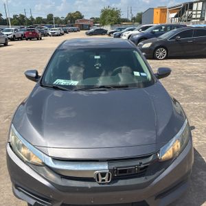 2018 Honda CIVIC LX thumbnail 15